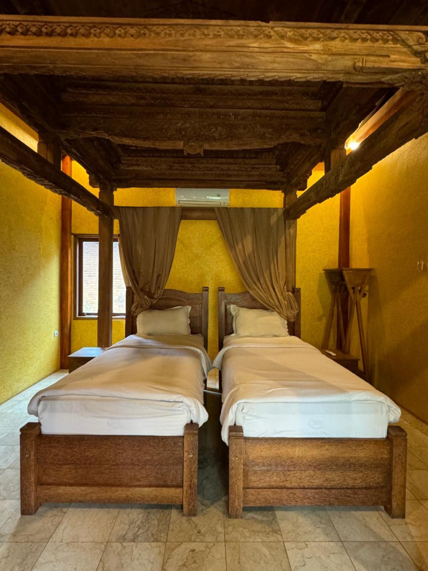 Wisma tamu Rumah Dharma